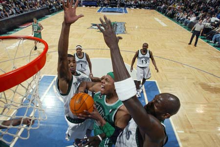 开季10轮不胜，斯基拉：佛罗伦萨正与皮奥利谈支付遣散费解约（斯基拉：开季10轮不胜，佛罗伦萨正与皮奥利洽谈遣散费解约）