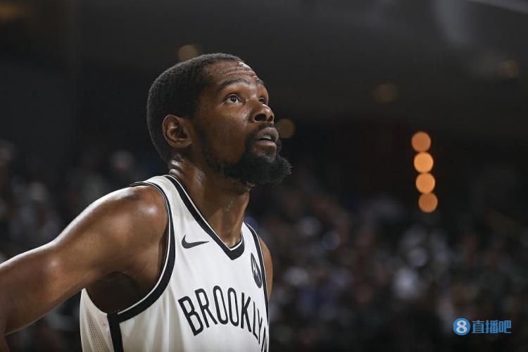 波多尔斯基：现在的拜仁踢得很有统治力；希望阿森纳英超夺冠（波多尔斯基：拜仁如今统治力十足，盼阿森纳问鼎英超）