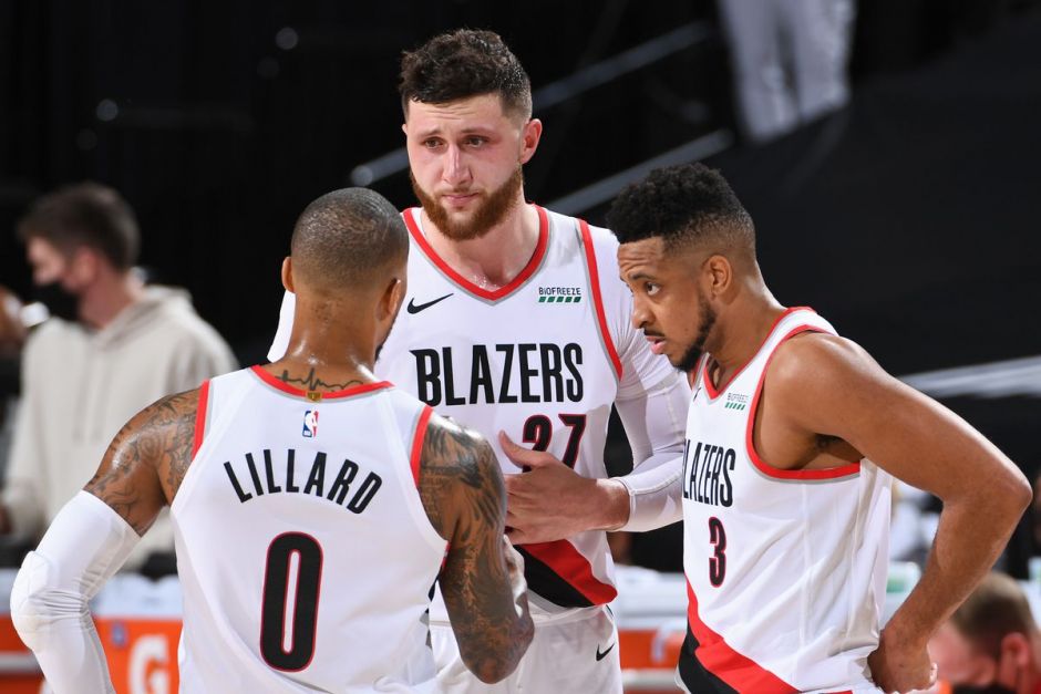 就要和你贴贴！曼联利物浦相爱相杀 积分死缠焦孟不离（曼联利物浦爱恨交织，积分缠斗难解难分）