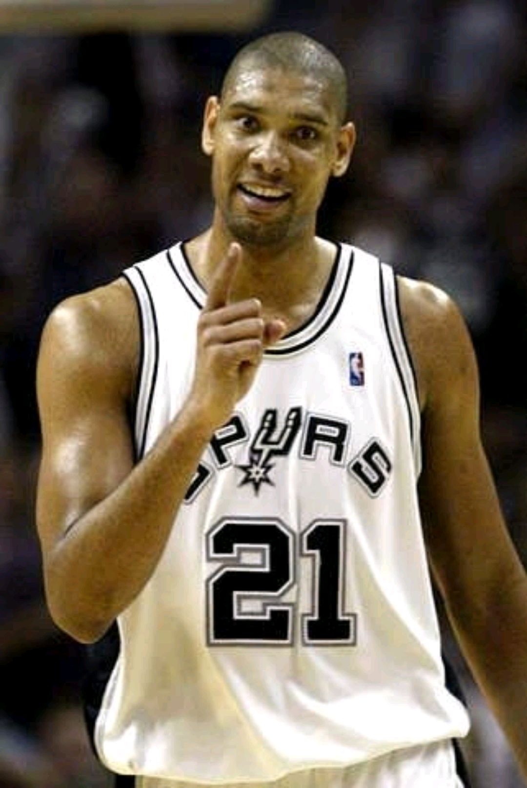 媒体人：今天于汉超将前往教练员培训班报到（媒体人透露：于汉超今日将赴教练员培训班报到）